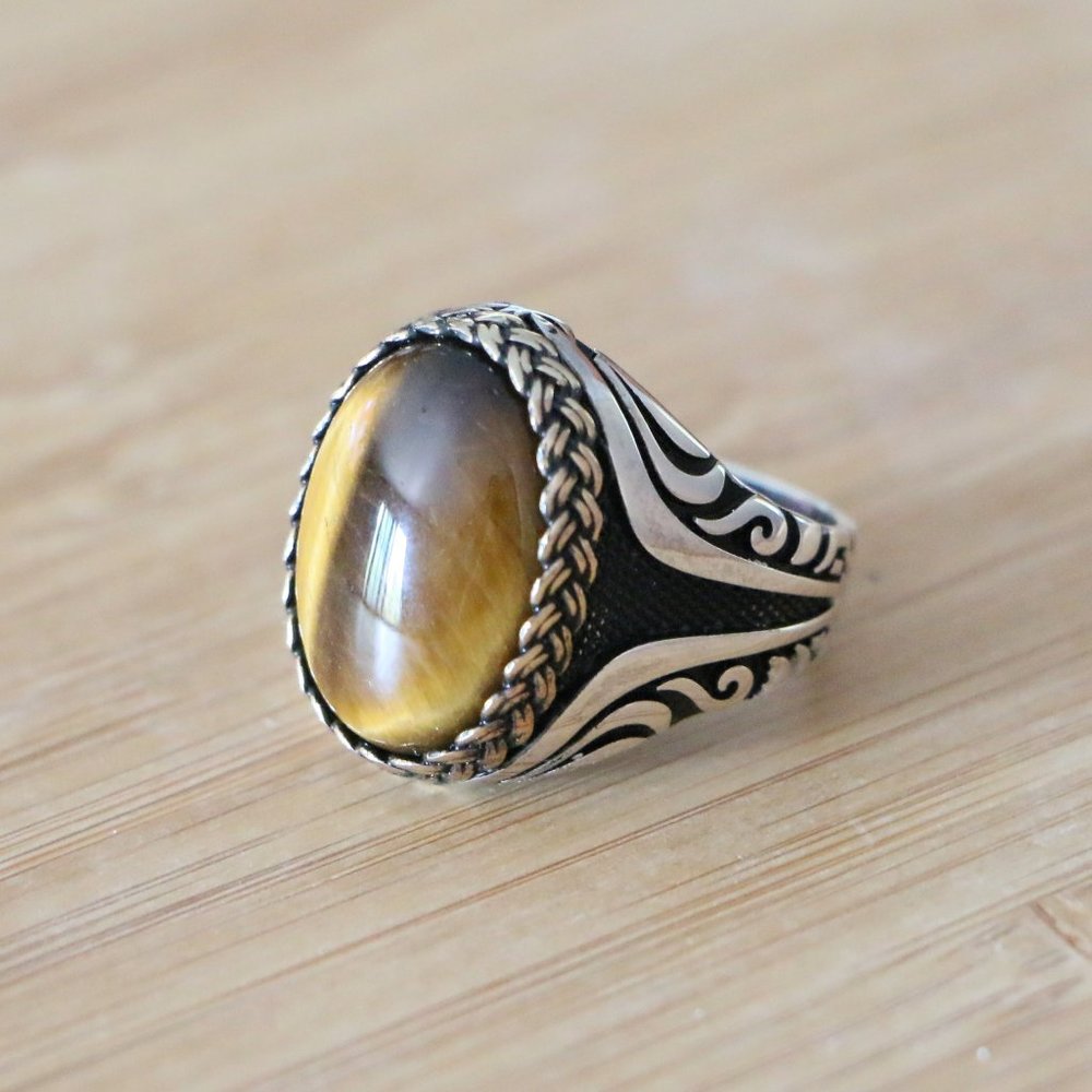 925 Sterling Silver Men's Ring with Tiger Eye - Picture 10 of 13